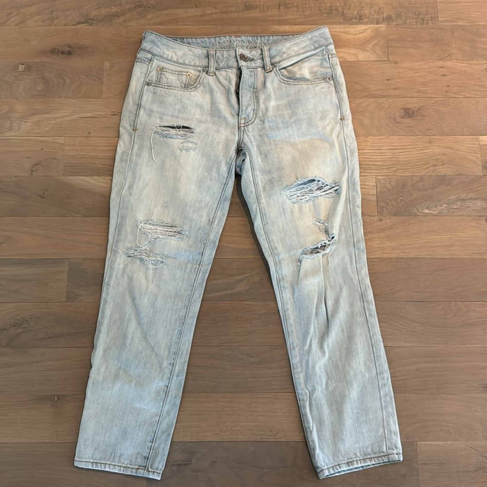 American Eagle Outfitters Destroyed Boy Crop Jeans